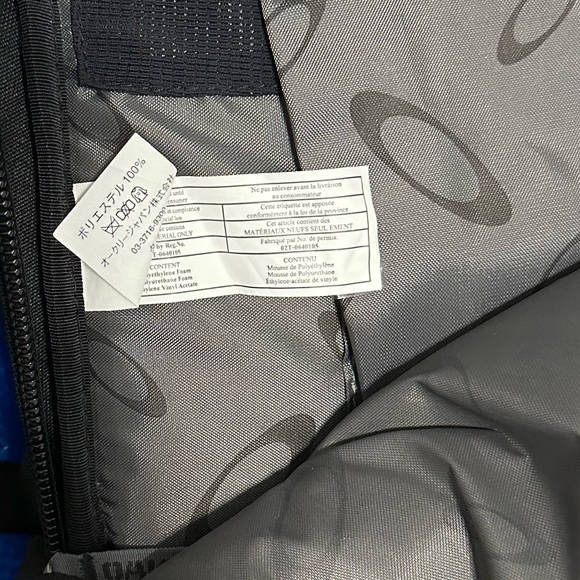 Oakley Sport Backpack - Picture 7 of 7